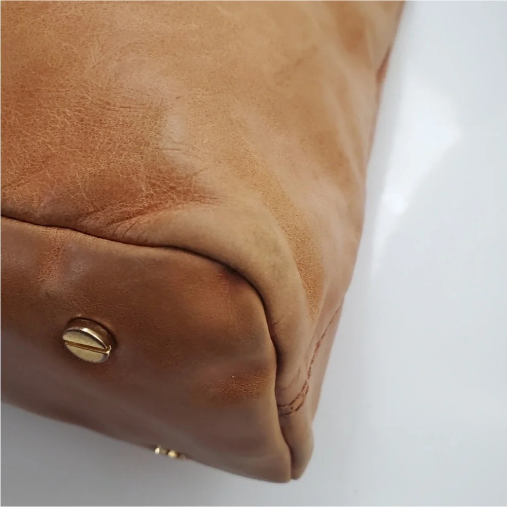 Tory Burch - Picture 5 of 9